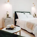 Fabulous And Fancy Center Designer