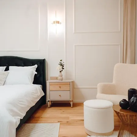 Fabulous And Fancy Center Designer Apartmán Kluž
