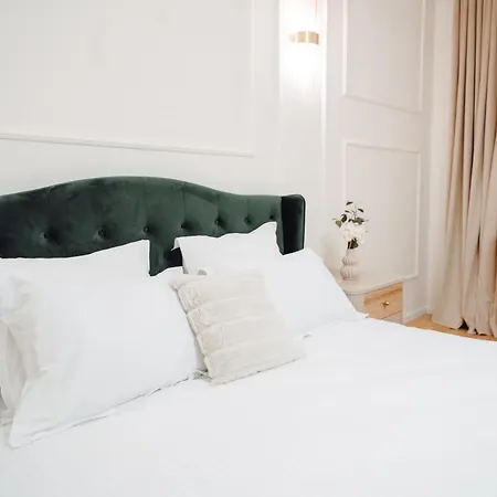 Fabulous And Fancy Center Designer