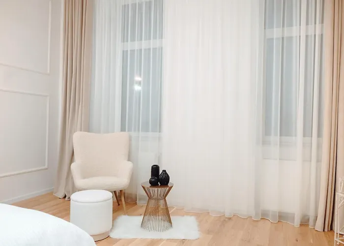 Fabulous And Fancy Center Designer Kolozsvár